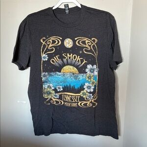 Ole Smoky Tennessee Moonshine Graphic Tee Shirt Size L